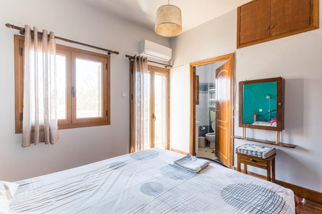 Ta-So'S Apartments Stoupa Messinias エクステリア 写真